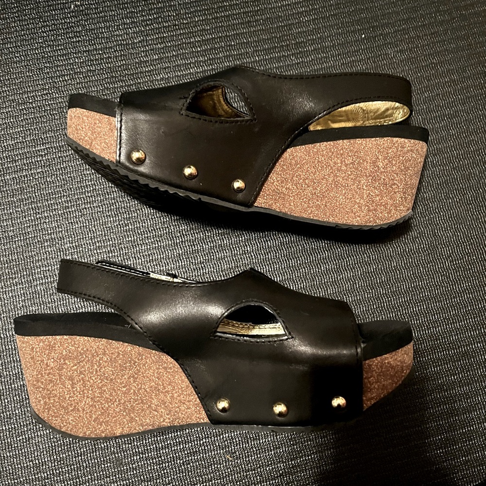 Volatile wedges